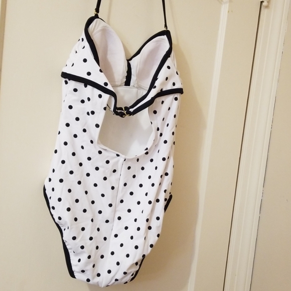 New Bathing Suit - Picture 2 of 4